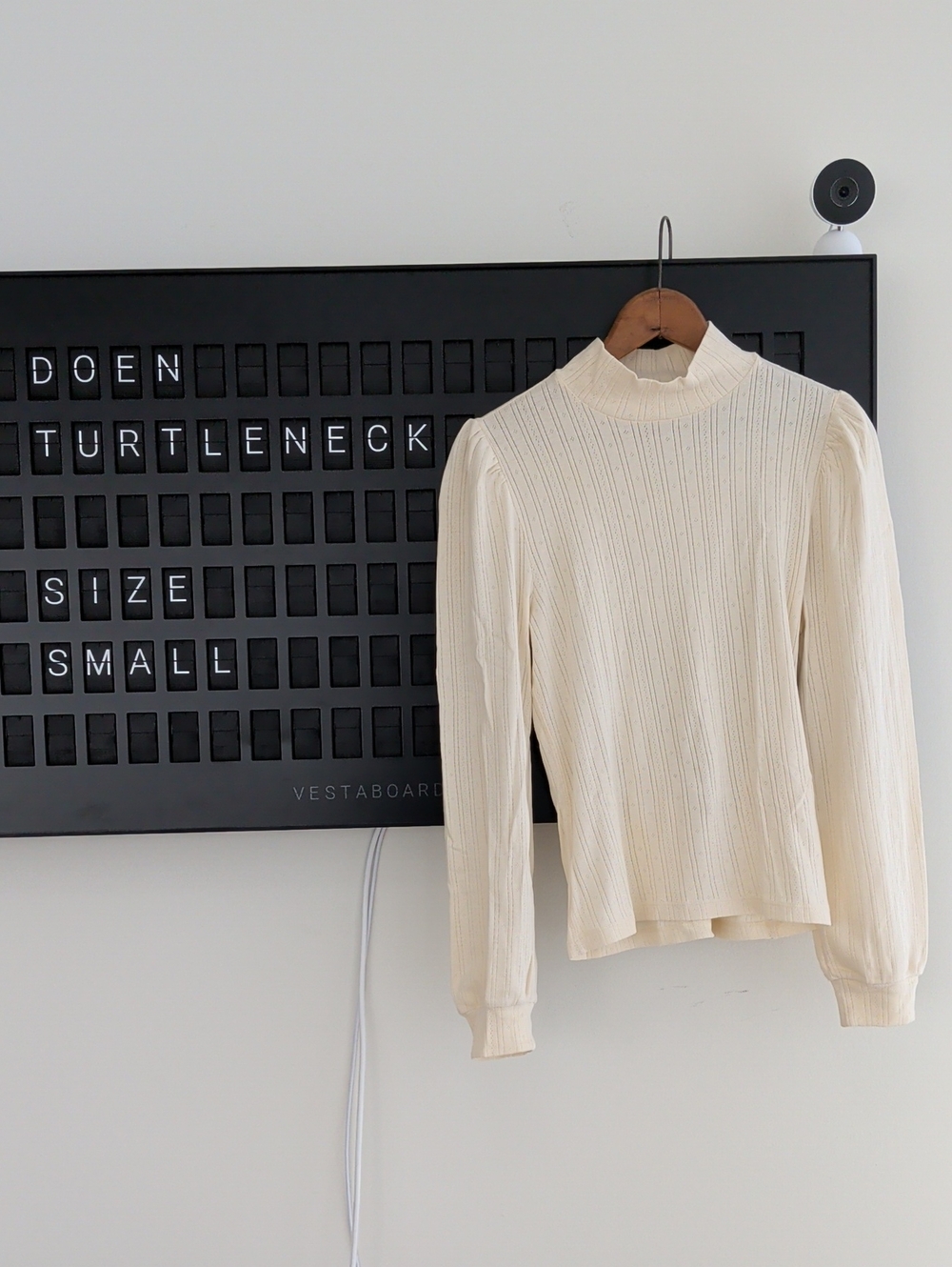 Doen Turtleneck Sweater- Small